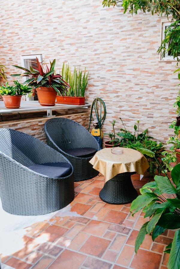 Happy House Comfort Plus Faro Bagian luar foto